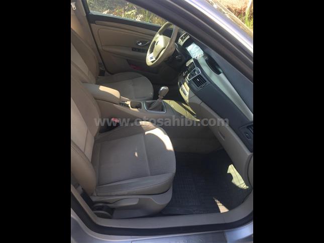 LAGUNA 1.5 DCİ  Privilege 110 PS