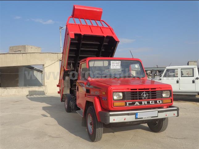  ANKARADA DAMPERLİ 2000 MODEL PERKİNS DOÇ