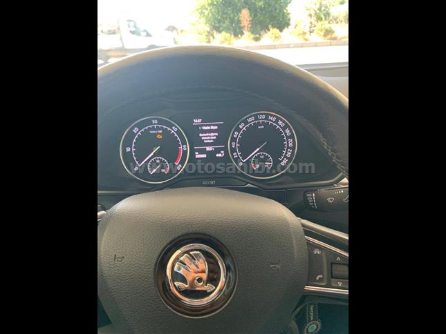 Skoda SuperB 1.6 TDI 2017 Model Çok Temiz