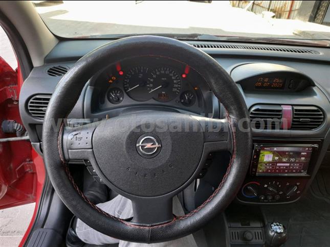 BOYASIZ DEGİŞENSİZ HASAR KAYITSIZ OPEL CORSA 