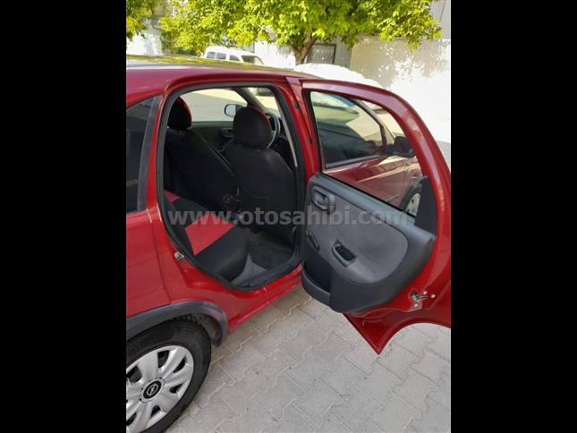 BOYASIZ DEGİŞENSİZ HASAR KAYITSIZ OPEL CORSA 