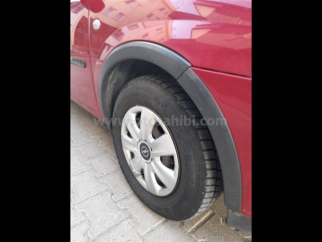 BOYASIZ DEGİŞENSİZ HASAR KAYITSIZ OPEL CORSA 