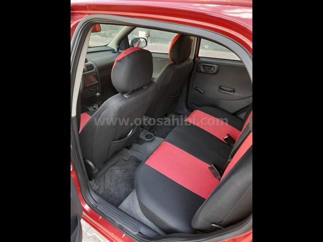 BOYASIZ DEGİŞENSİZ HASAR KAYITSIZ OPEL CORSA 