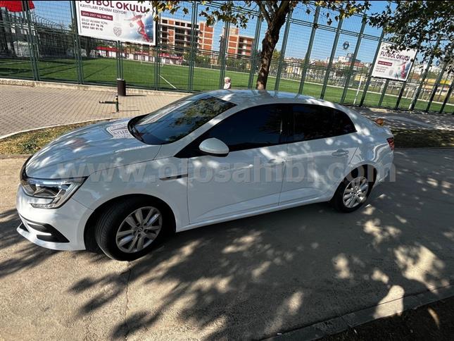 2023 1.3 tce joy manuel  29.000km